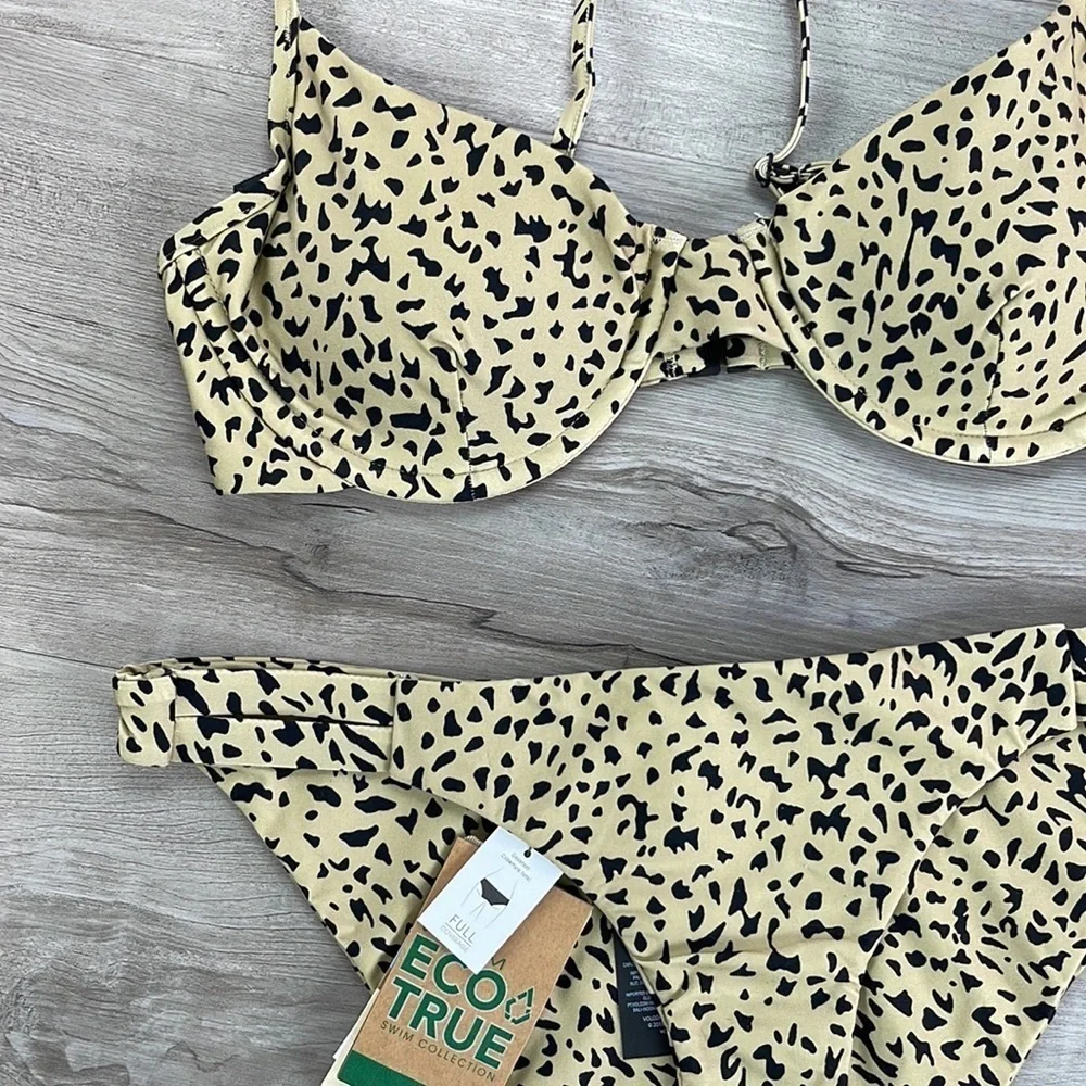 ☀️VOLCOM☀️ UR AN ANIMAL UNDER WIRE UR AN ANIMAL HIPSTER BIKINI SET